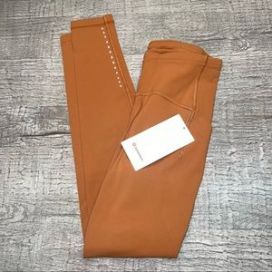 Lululemon Swift Speed High-Rise Tight 28"
Butternut Brown size 4